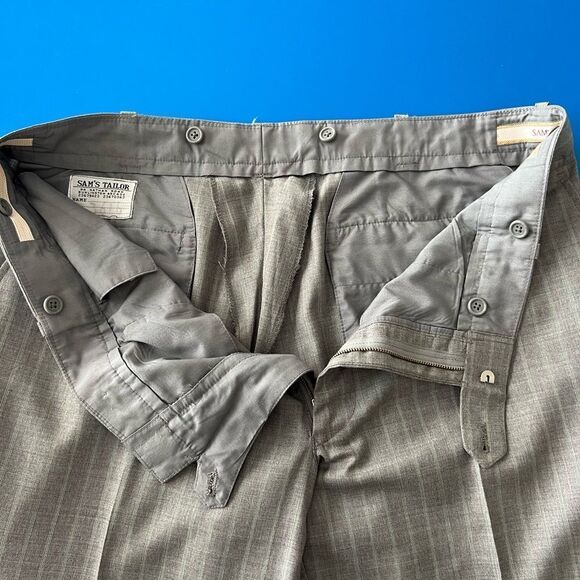 Men’s Sam’s Tailor’s Custom Suit. Excellent Condition. Size 44L - Picture 5 of 16